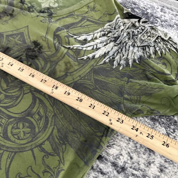 Size XL Affliction Live Fast Men's Shirt Aztec Wings Army Green Vneck Tee - Picture 9 of 12